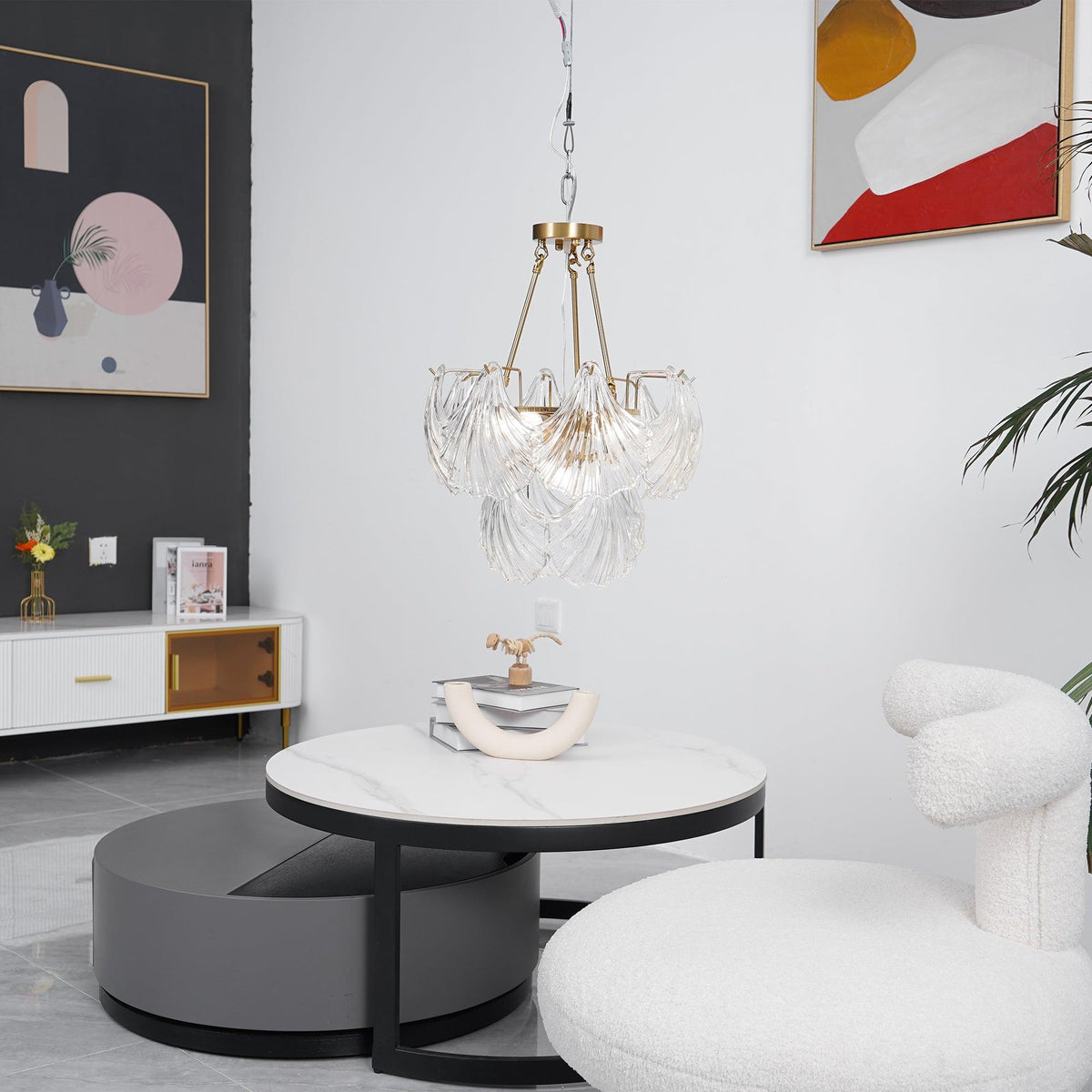 Veluaya plafondlamp met ribbelvormige glazen kap in goudkleurige afwerking