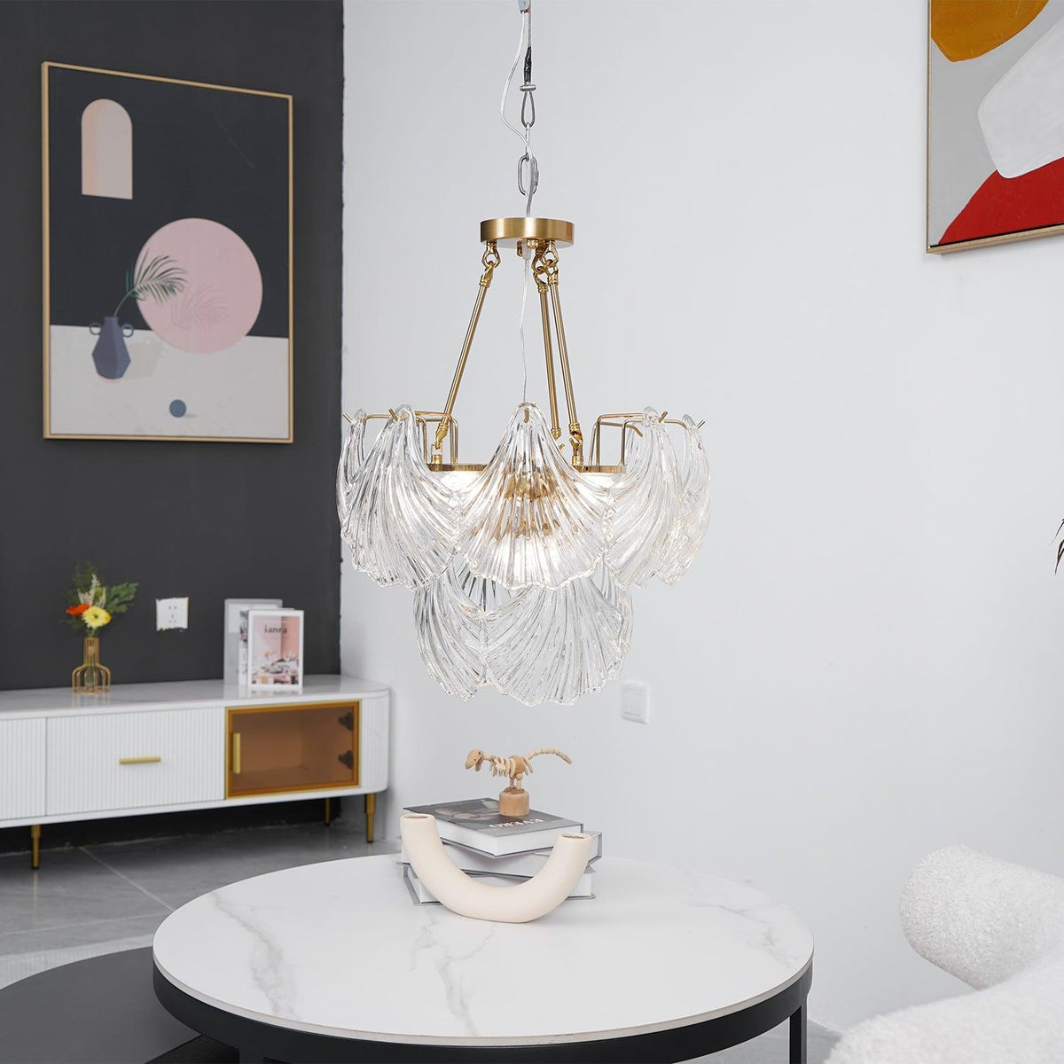 Veluaya plafondlamp met ribbelvormige glazen kap in goudkleurige afwerking
