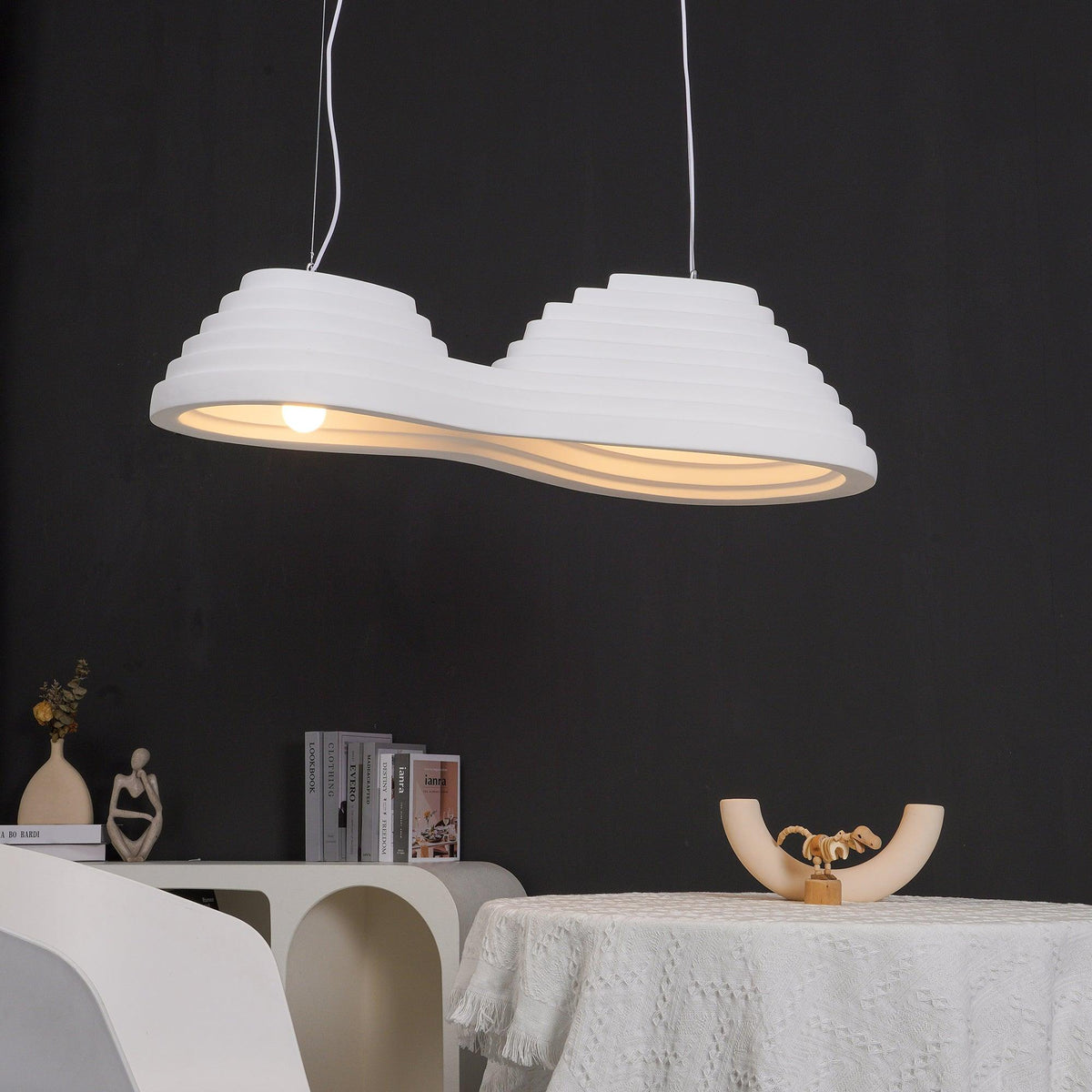 Niruise minimalistische hanglamp van hars