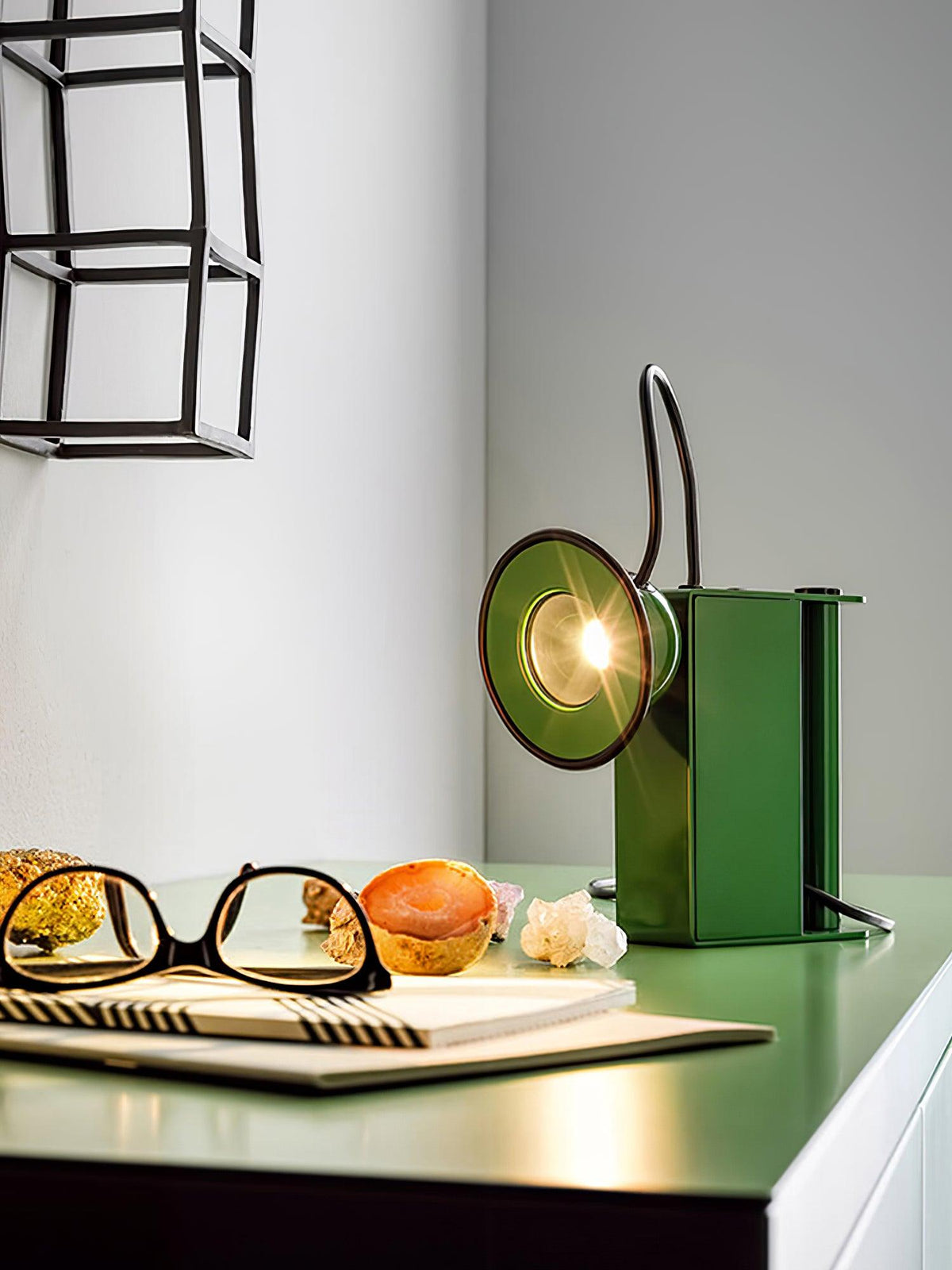 Clavon Futuristische tafellamp