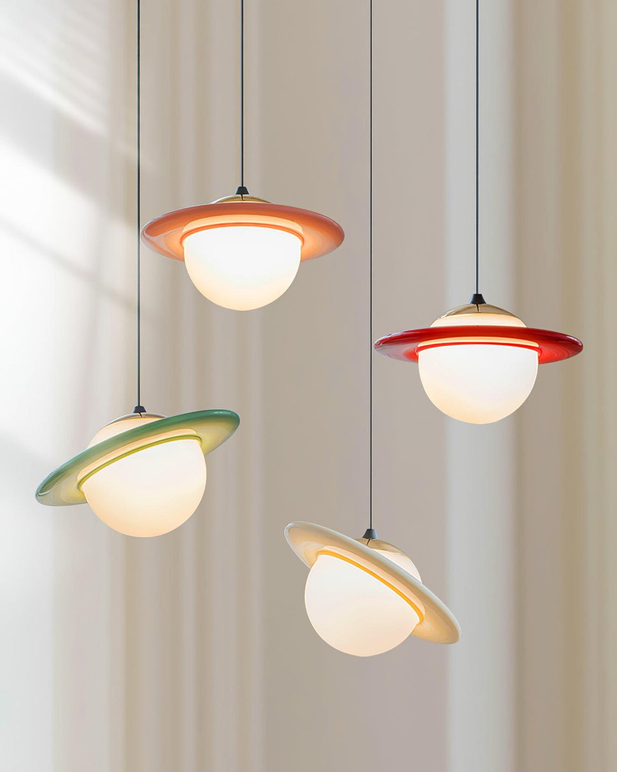 Nuvana hanglamp van glas en PC