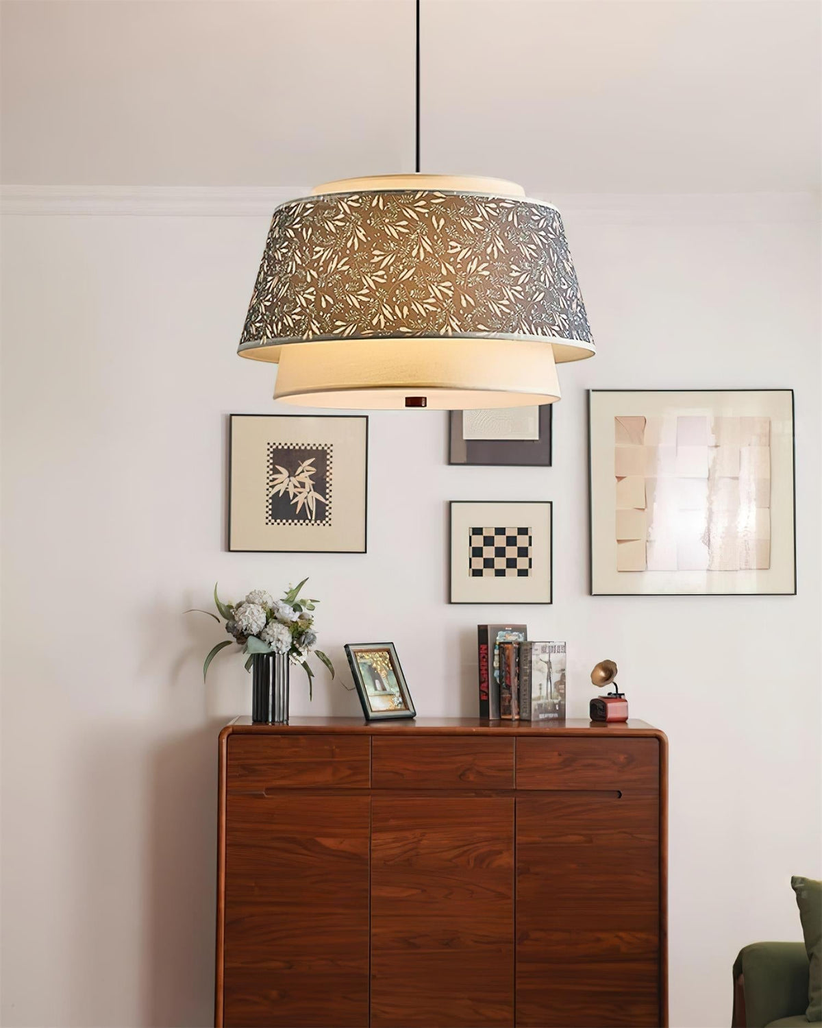 Sorarina hanglamp met blauwe bloemenstof en walnootlaag