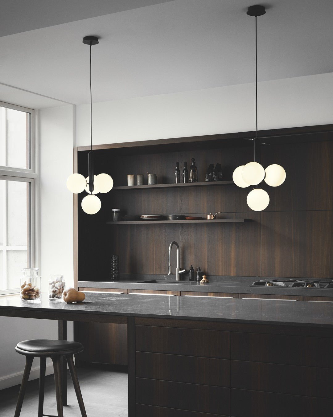 Azorila Moderne Minimalistische hanglamp van messing met glas