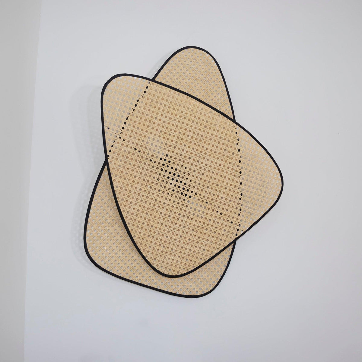 Caneira wandlamp met natuurlijke bamboe-ontwerp in cannage-stijl