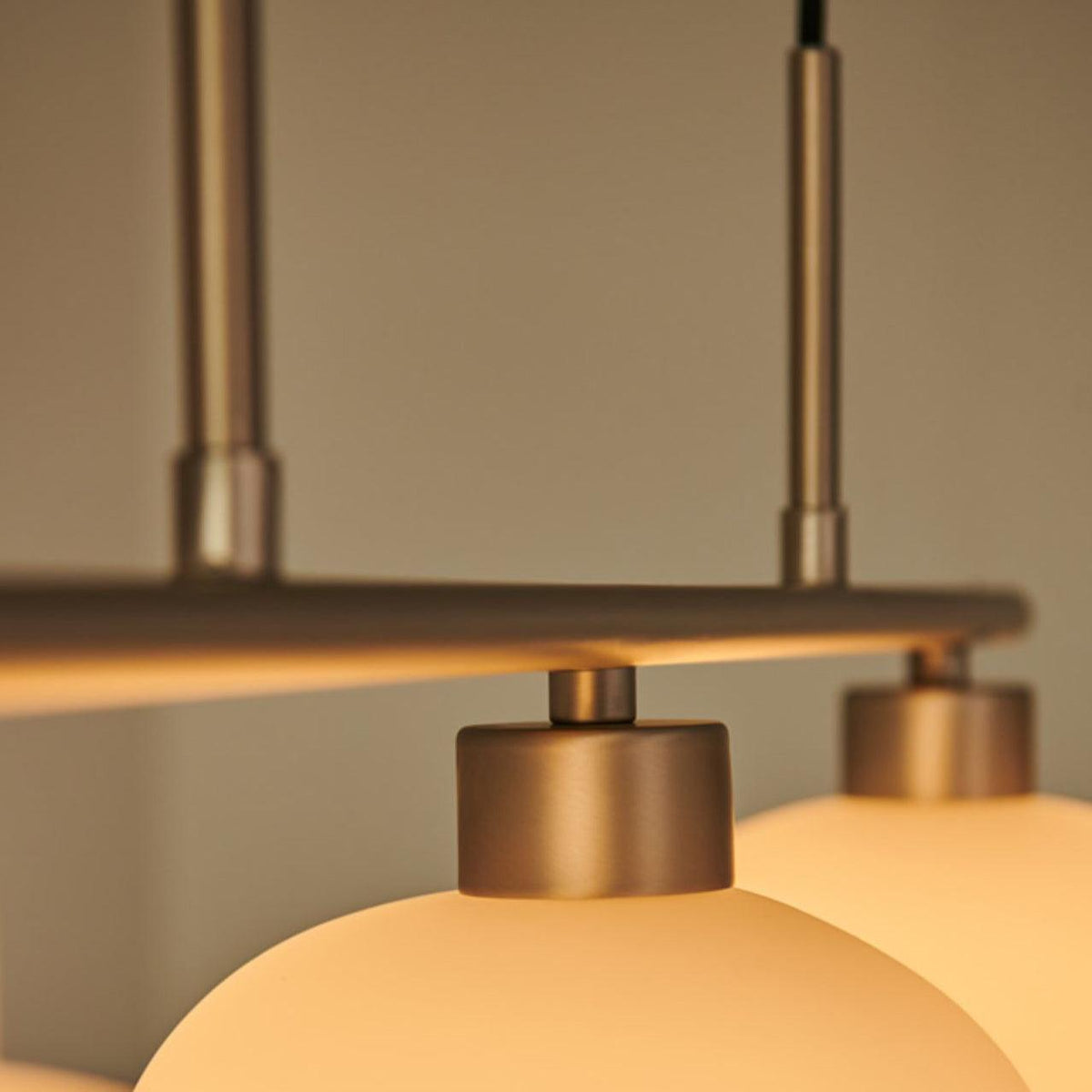 Lumeiella hanglamp 3-licht bolvormig lineair