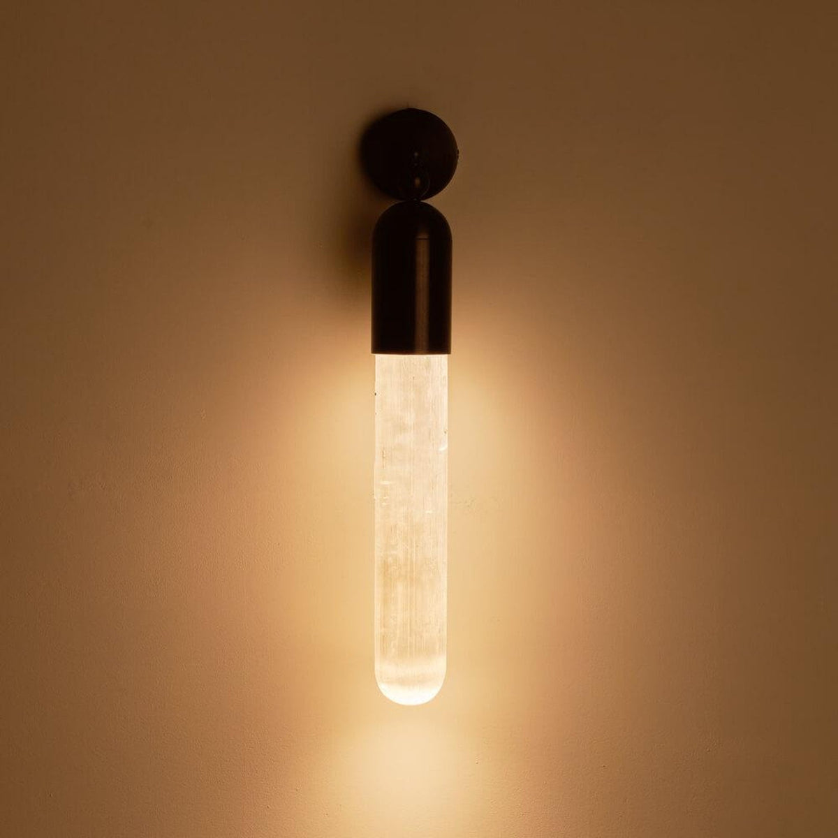 Nivaaine albasten wandlamp