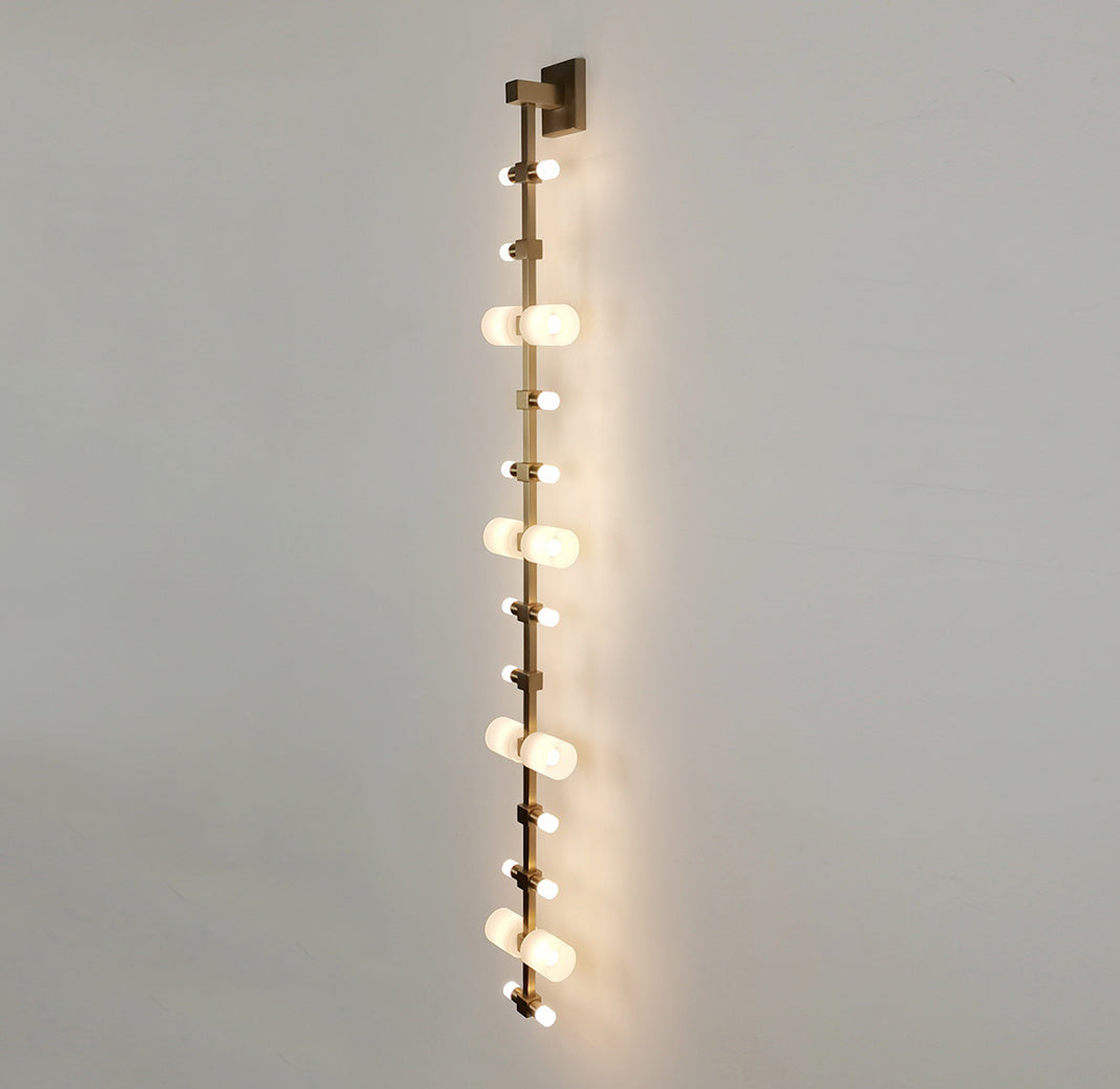 Myraeisra wandlamp