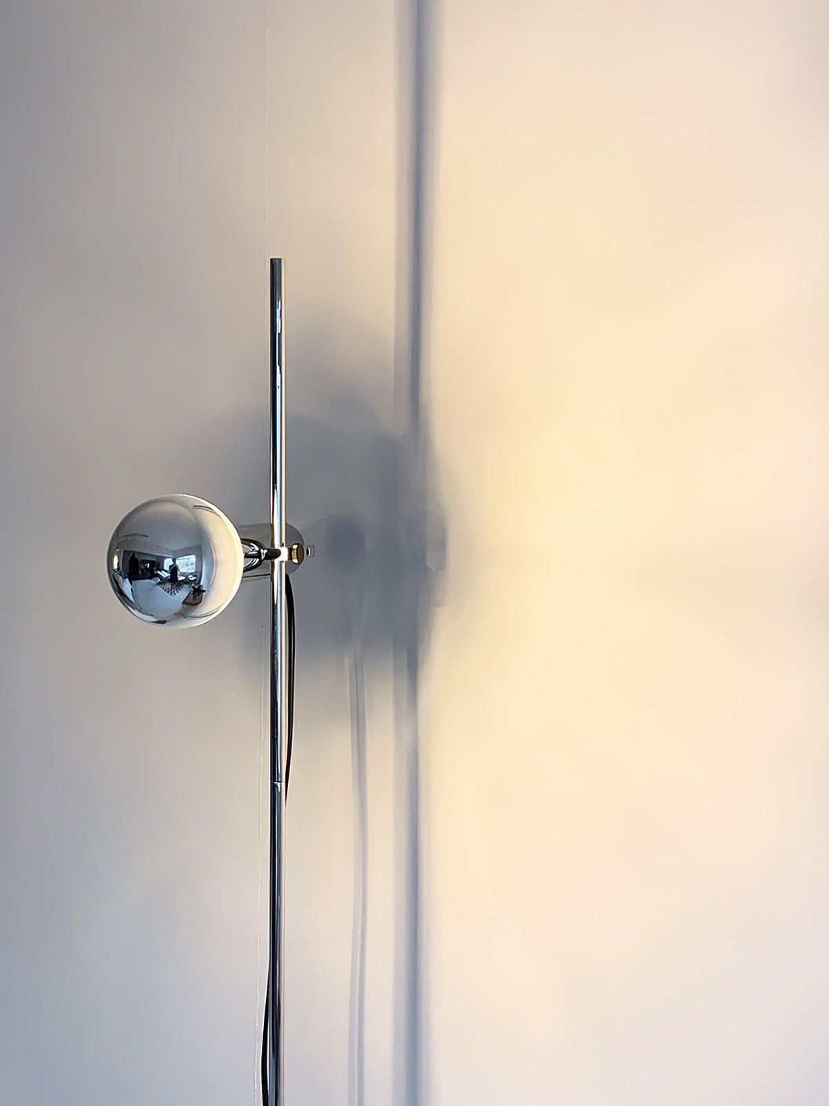 Orbital Industriële vloerlamp met marmeren voet