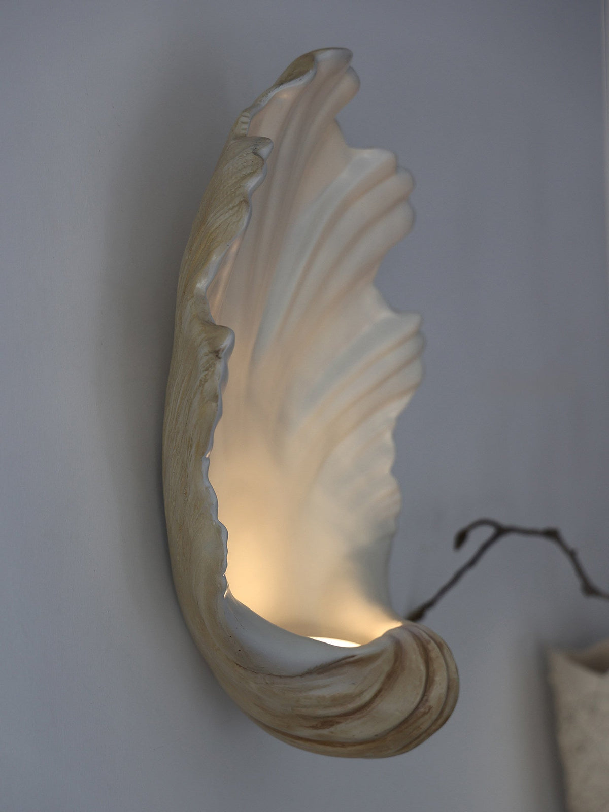 Shell wandlamp Crème Resineuze Wabi-Sabi