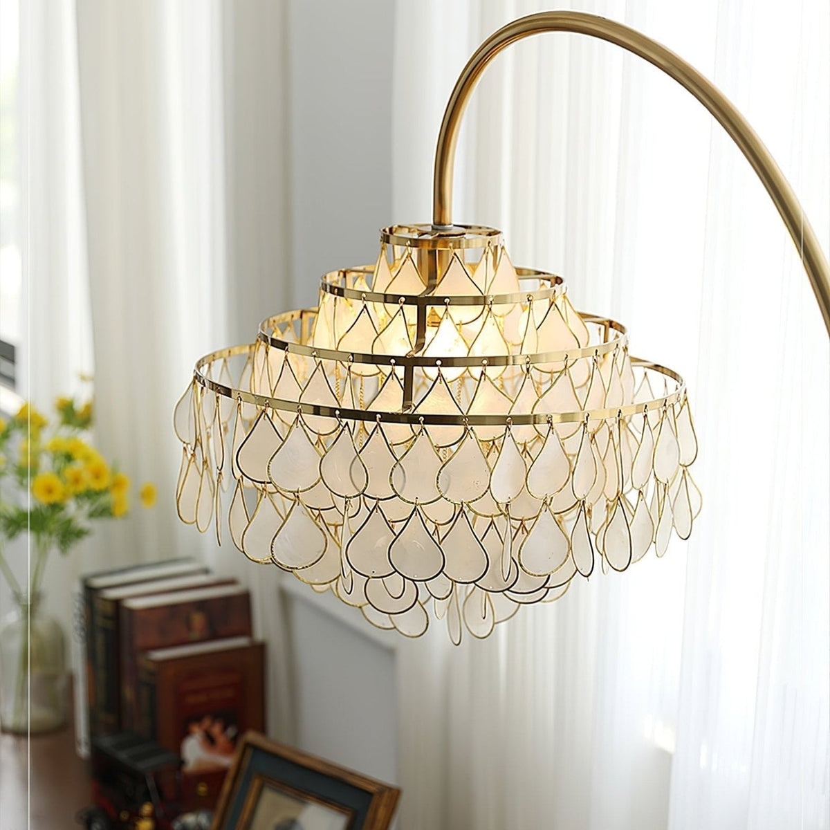 Emily vloerlamp in goudkleurige afwerking