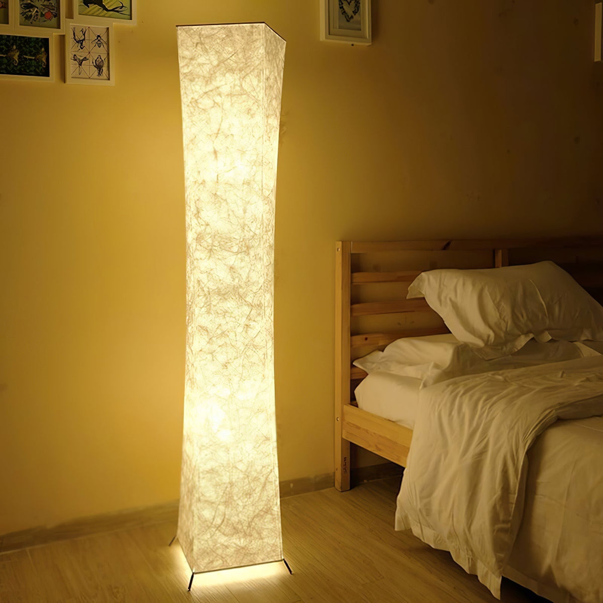 Ethereal vloerlamp met smalle taille