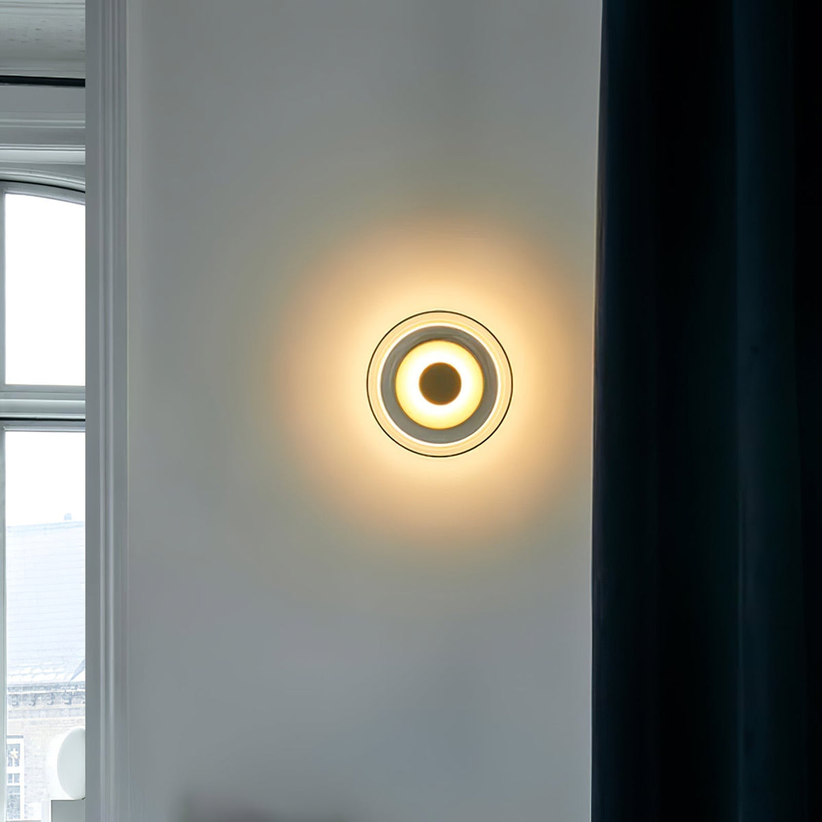 Aether messing wandlamp met glazen kap