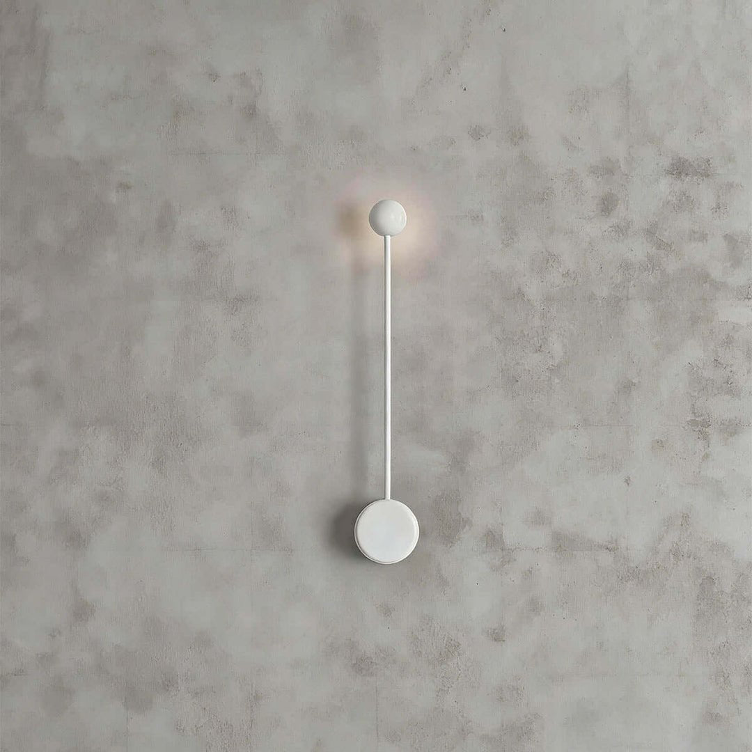 Sphere-on-Stem LED wandlamp
