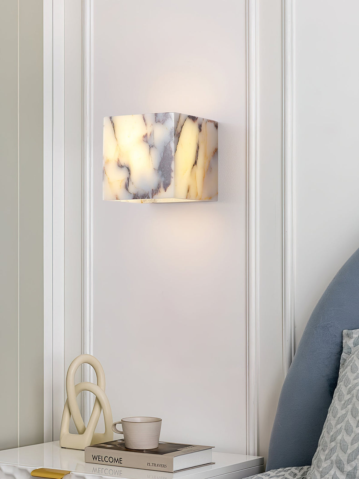 Neranina wandlamp in marmer