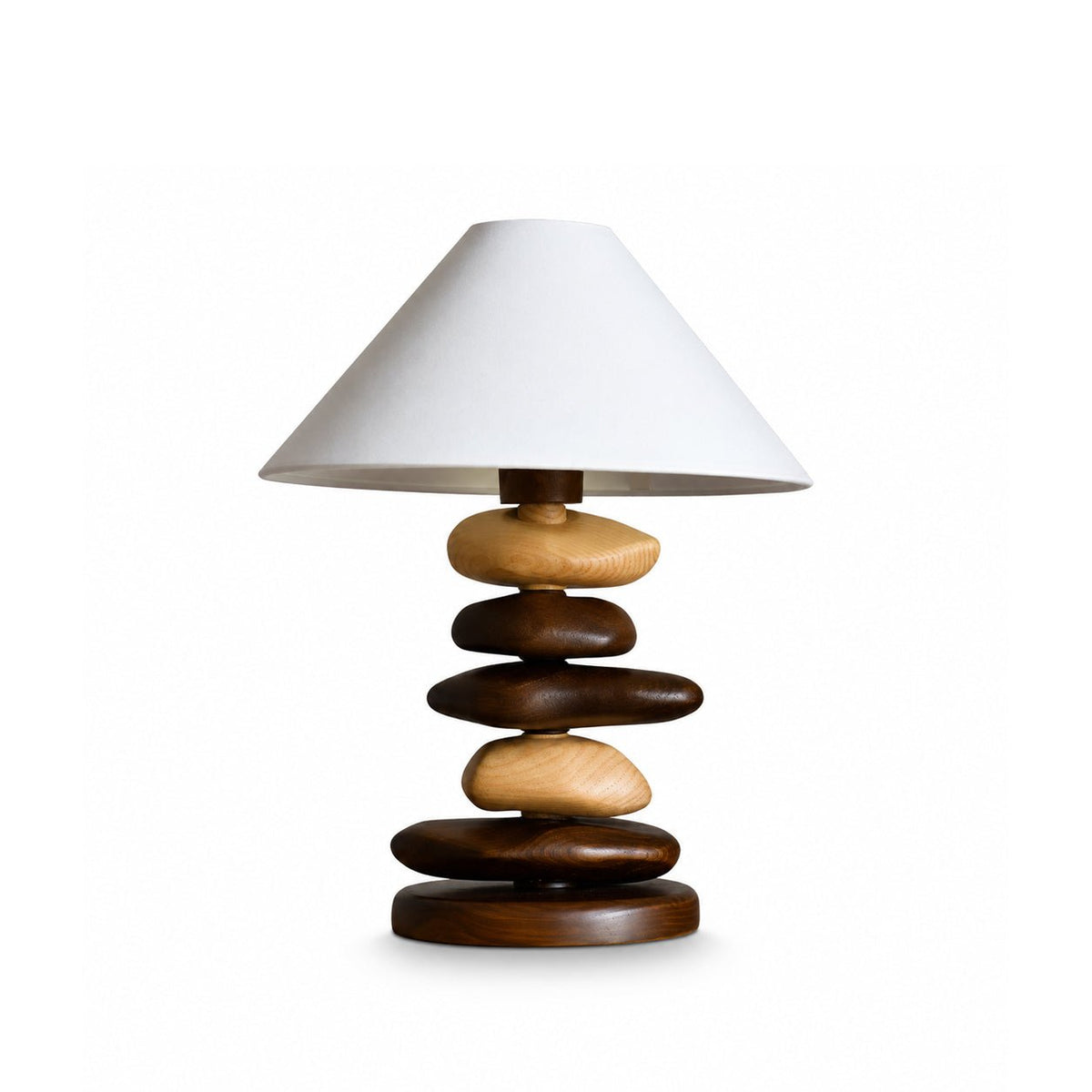 Stacked kiezelvormige hout tafellamp