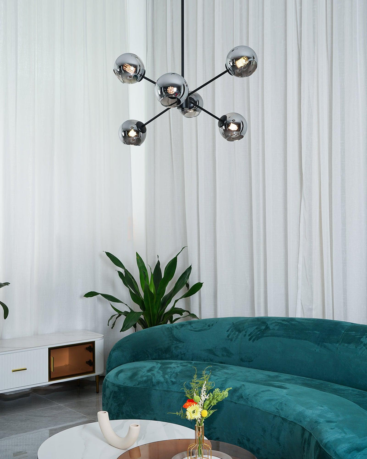 Aristin kroonluchter met gestaggerd glas 6-verlichting
