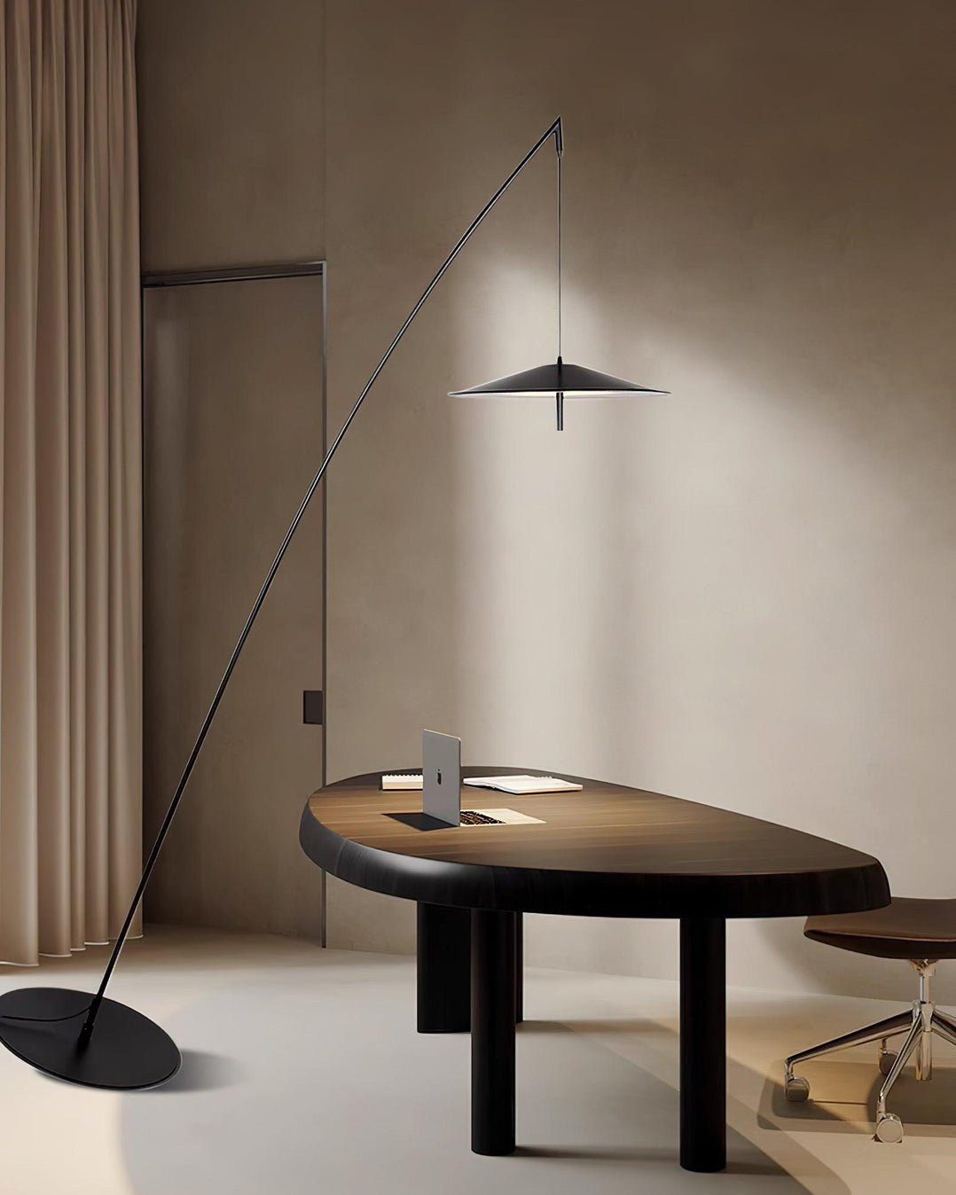 Arcana Zwart Minimalistische vloerlamp