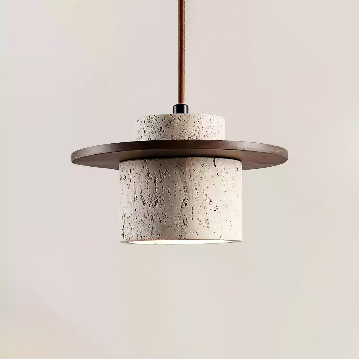 Valerelle hanglamp met cirkelvormige travertin schijf en cilindrische stenen kap