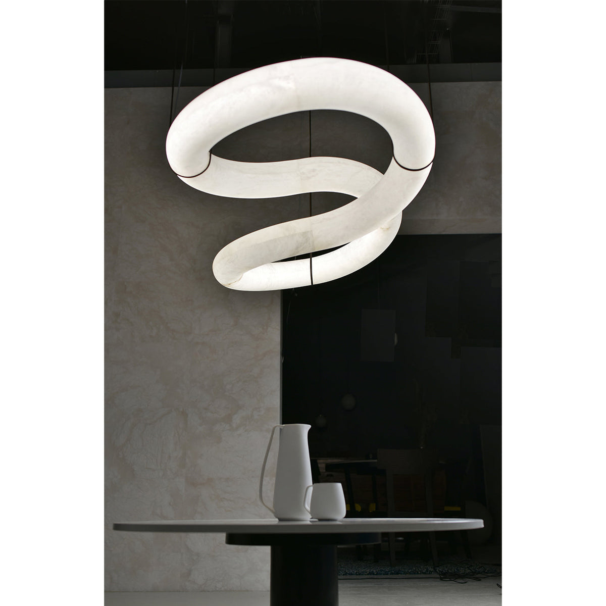 Mithos gebogen albasten hanglamp