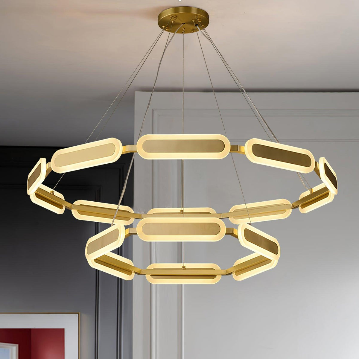 Din kroonluchter met geometrische messing ring