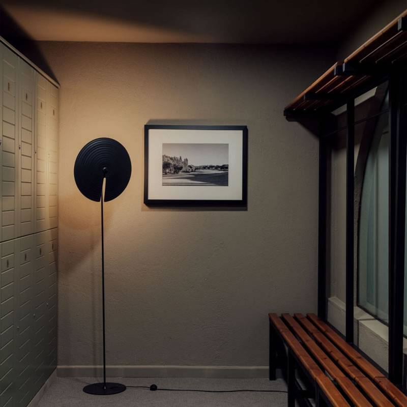 Spira moderne vloerlamp van aluminium