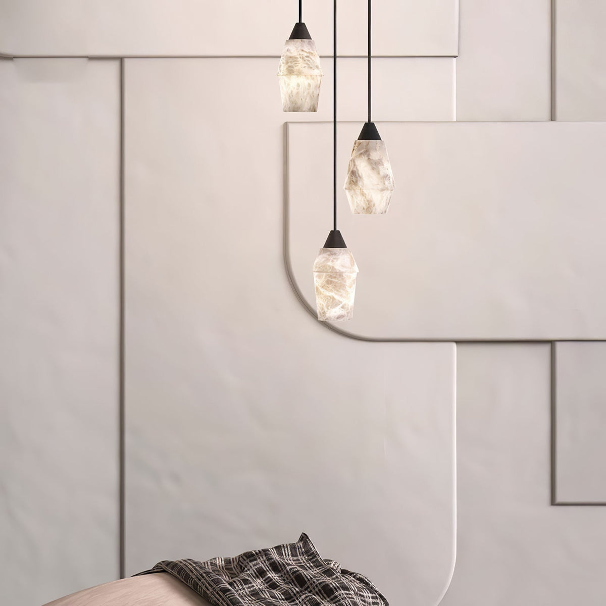 Ostara hanglamp van messing en albast