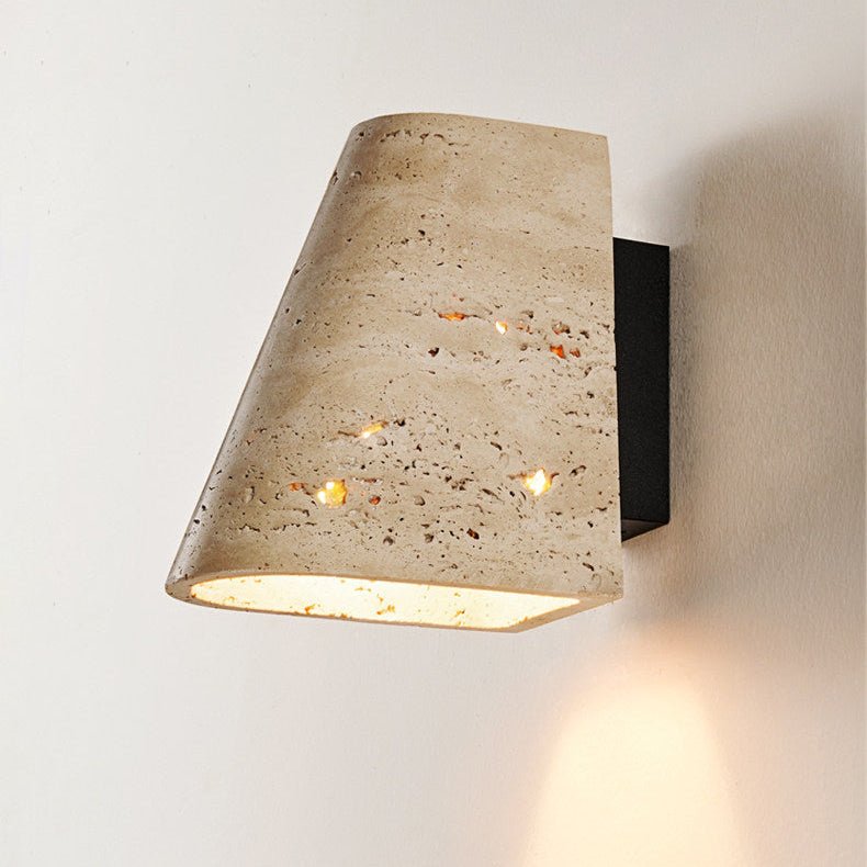 Tavren travertin wandlamp