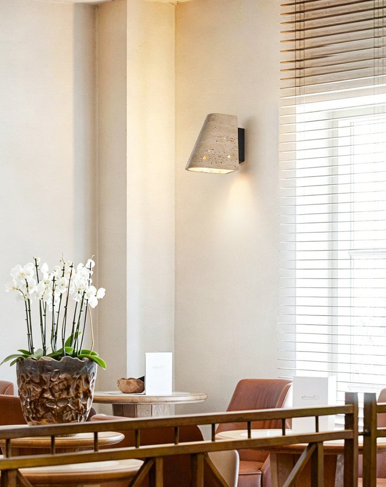 Tavren travertin wandlamp