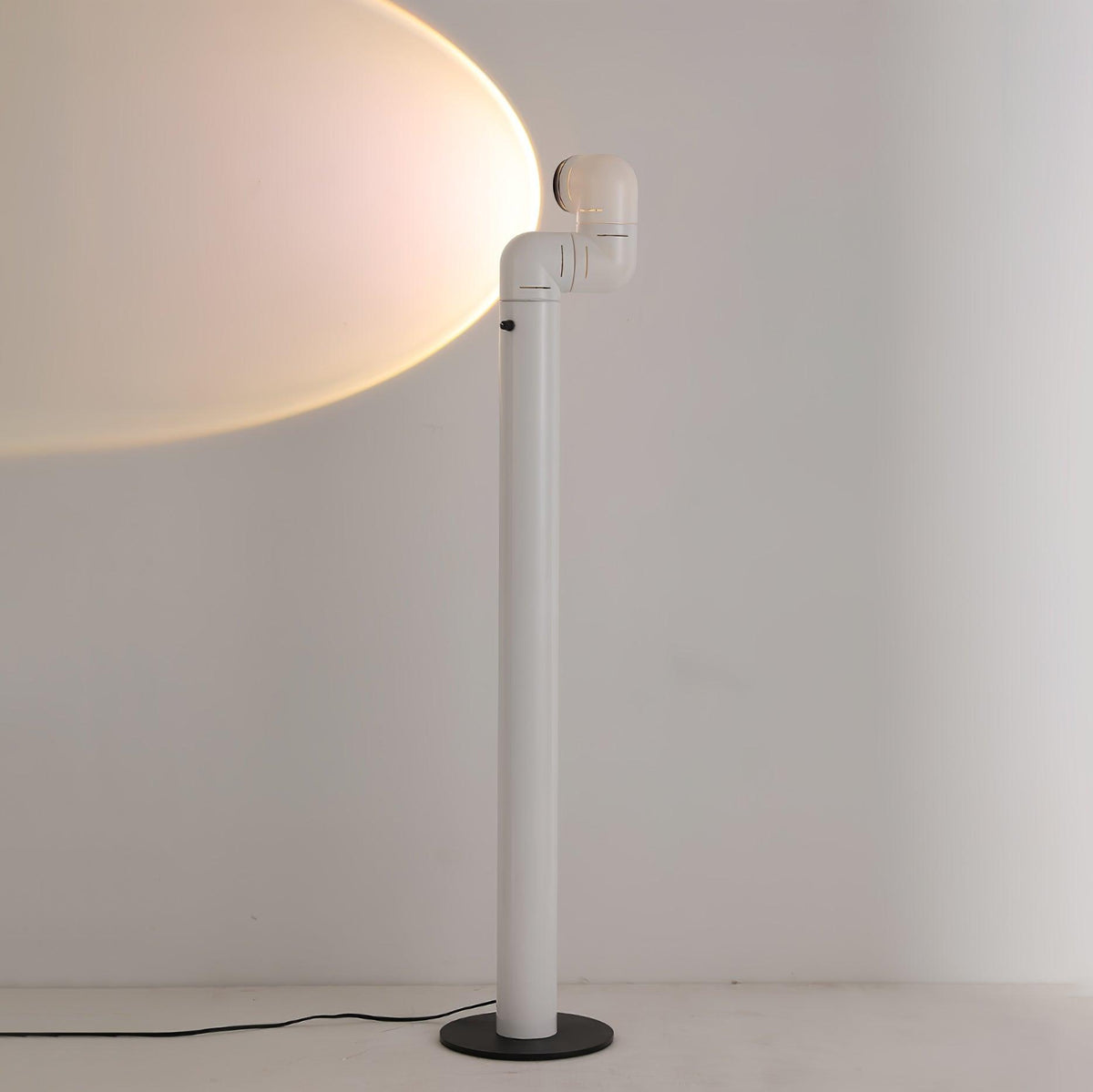 Nyor Aluminium vloerlamp