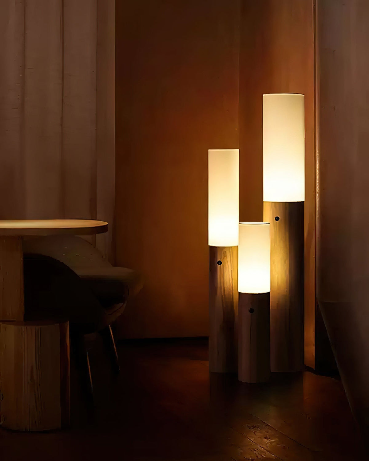 Viraalia Timber Column vloerlamp