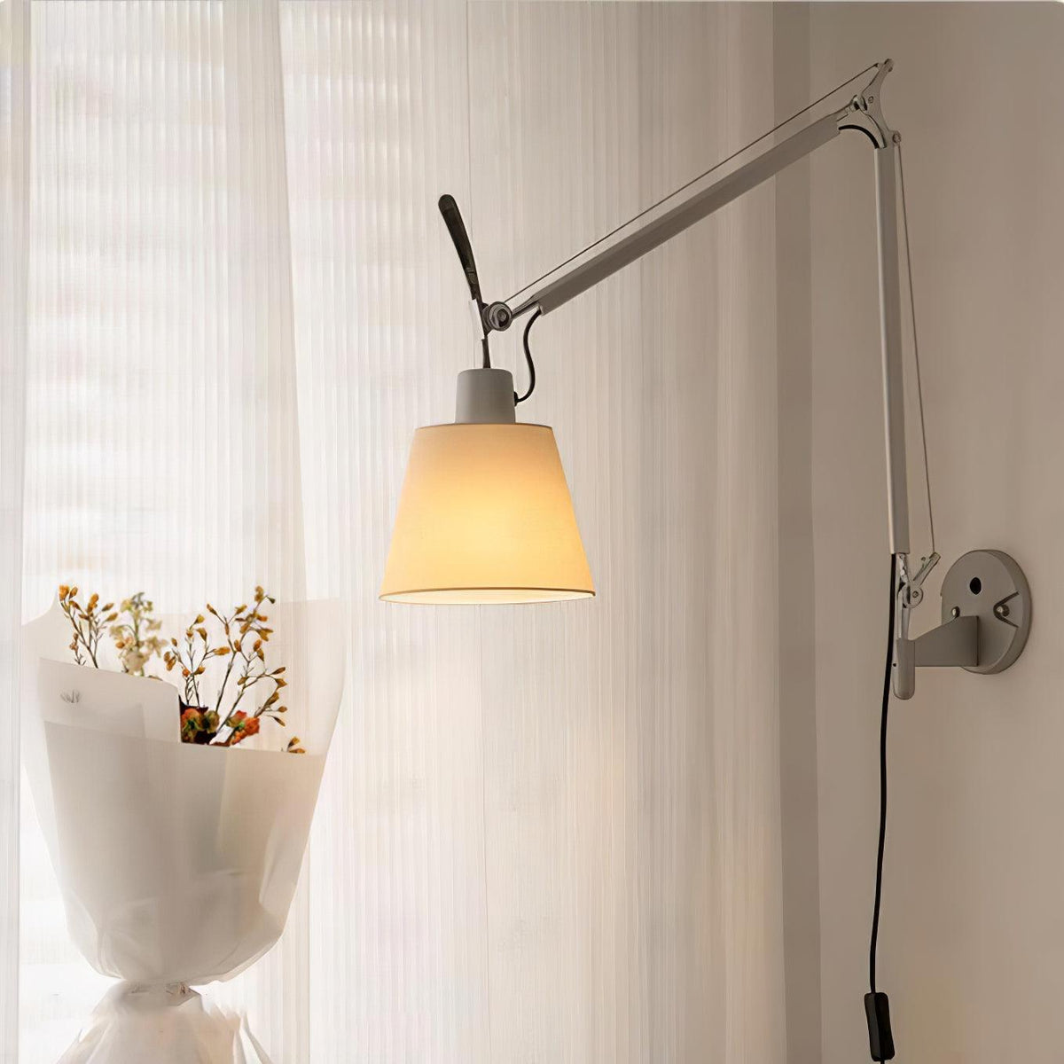 Elvinir Rocker Moderne wandlamp met stoffen kap