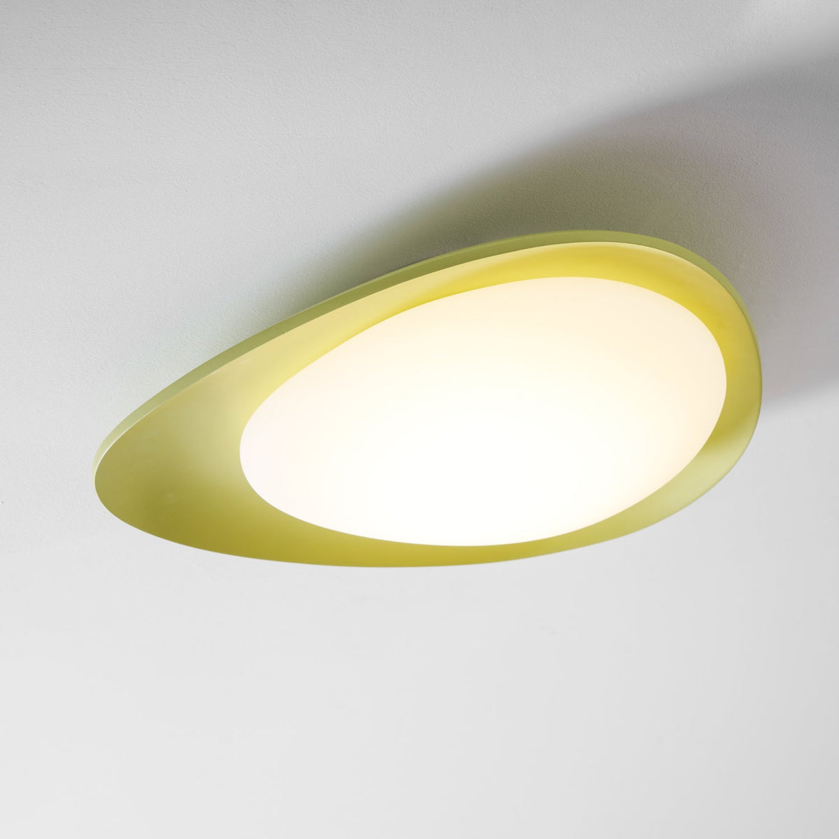 Poe hanglamp harsen ovaal zacht modern tijdloos