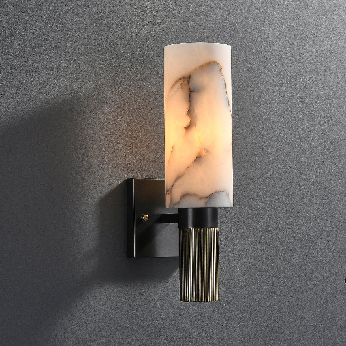 Aveninette wandlamp in albast