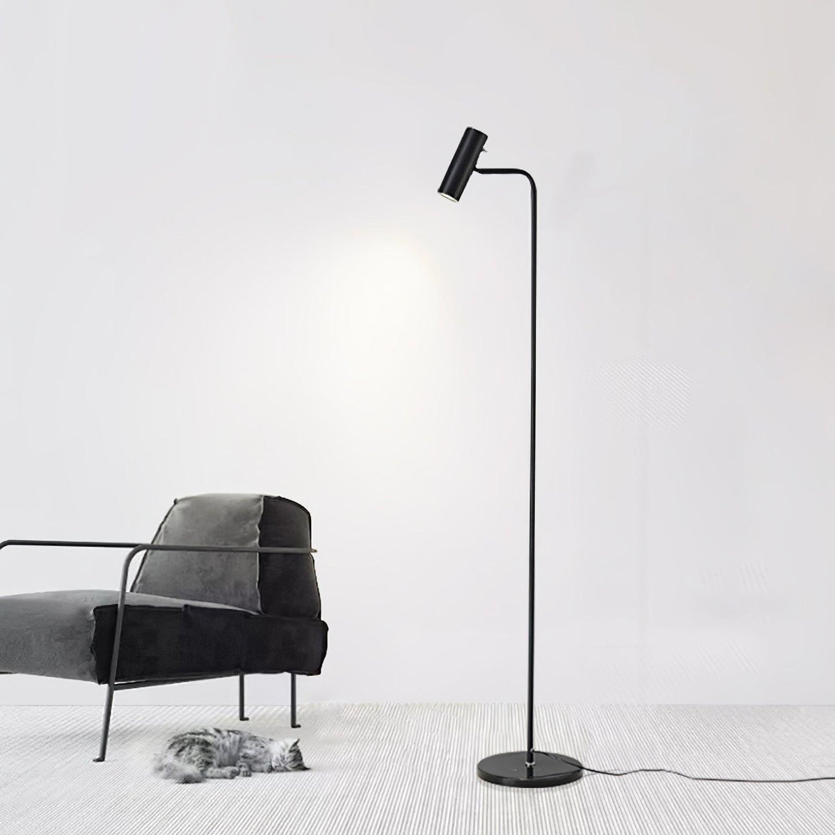 Nirixa messing industriële vloerlamp