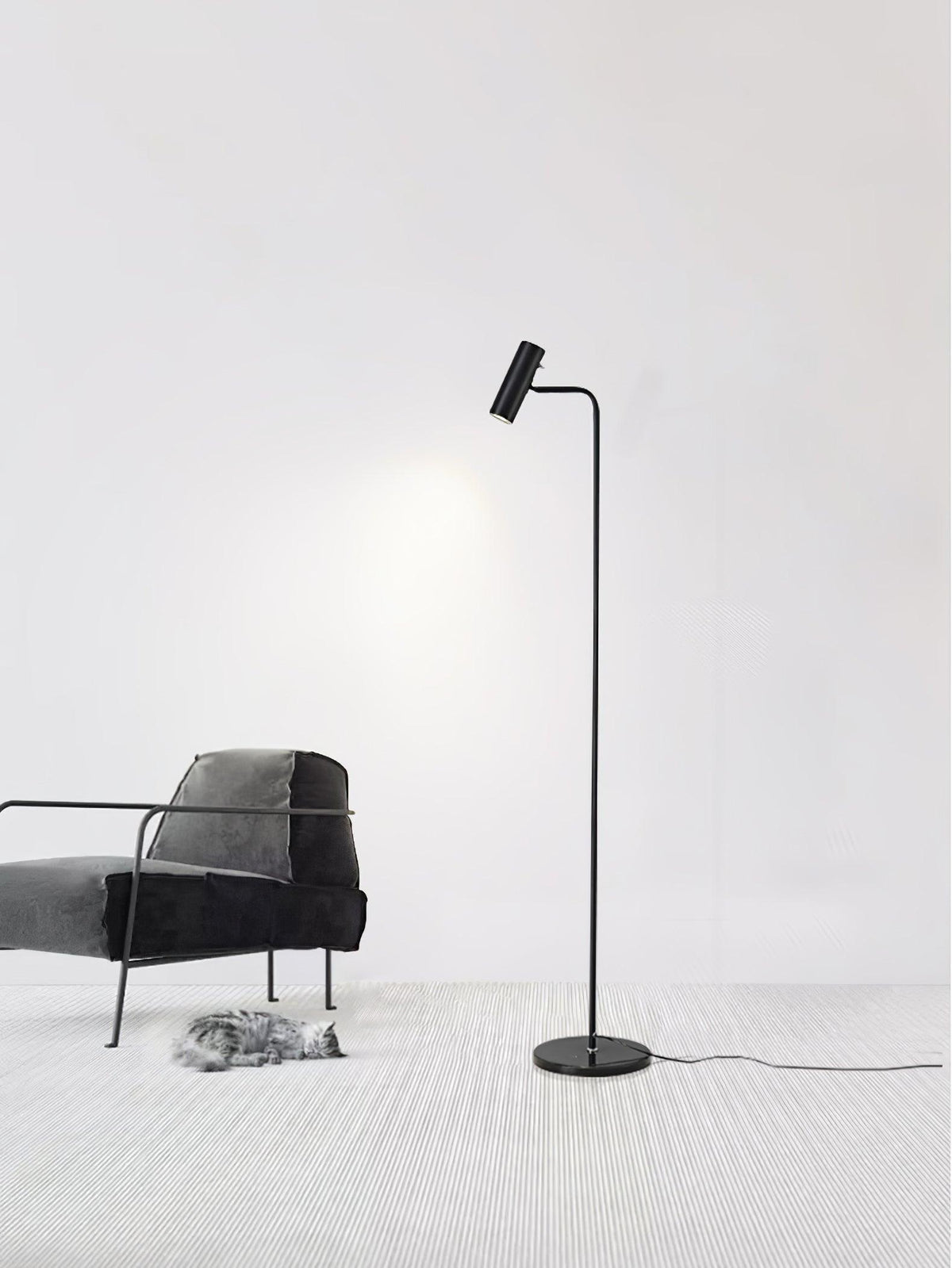 Nirixa messing industriële vloerlamp