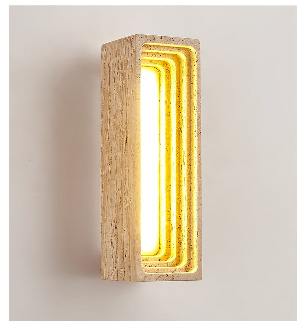 Atheila wandlamp in Geel travertin