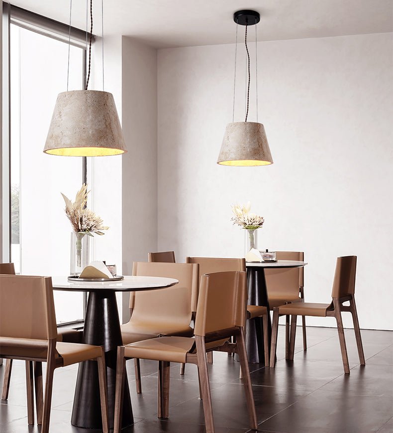Briven hanglamp van geel travertin