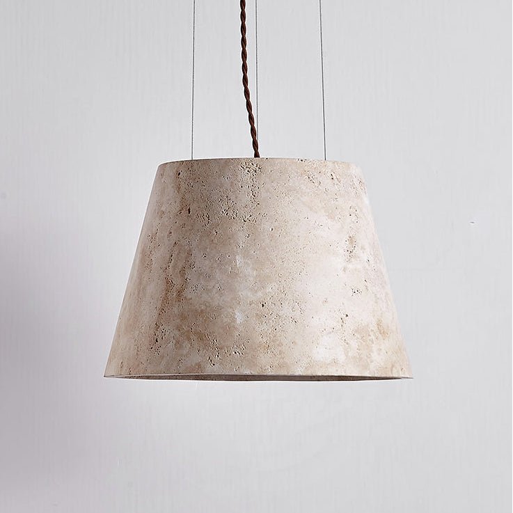 Briven hanglamp van geel travertin