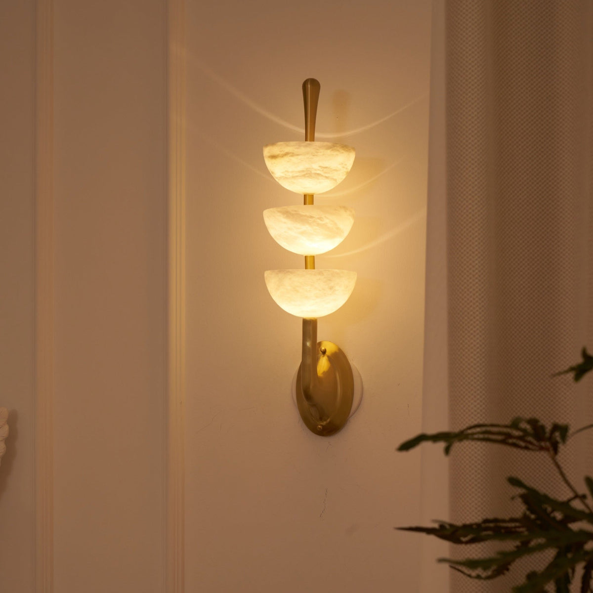 Ulmiraris albasten wandlamp