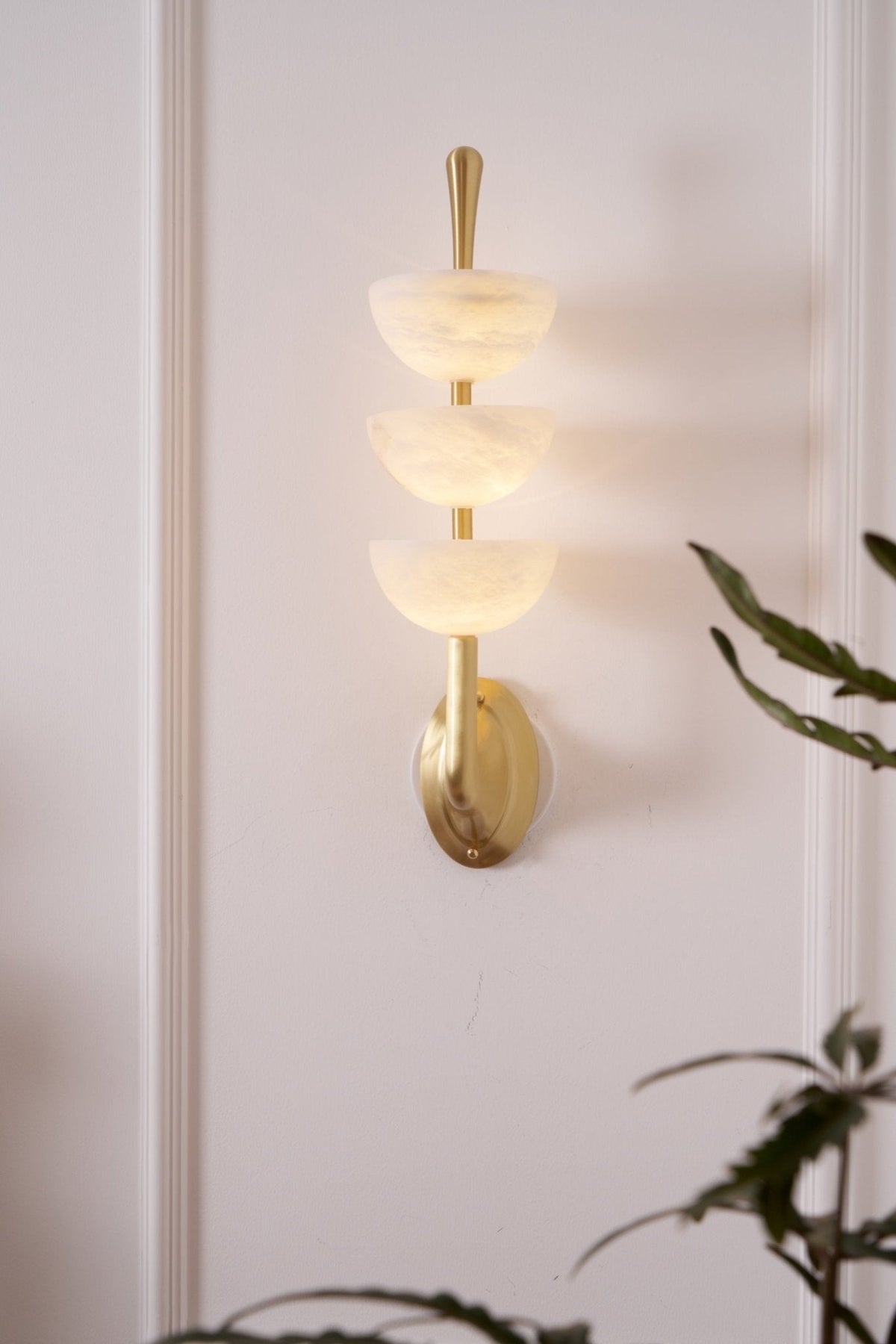 Ulmiraris albasten wandlamp