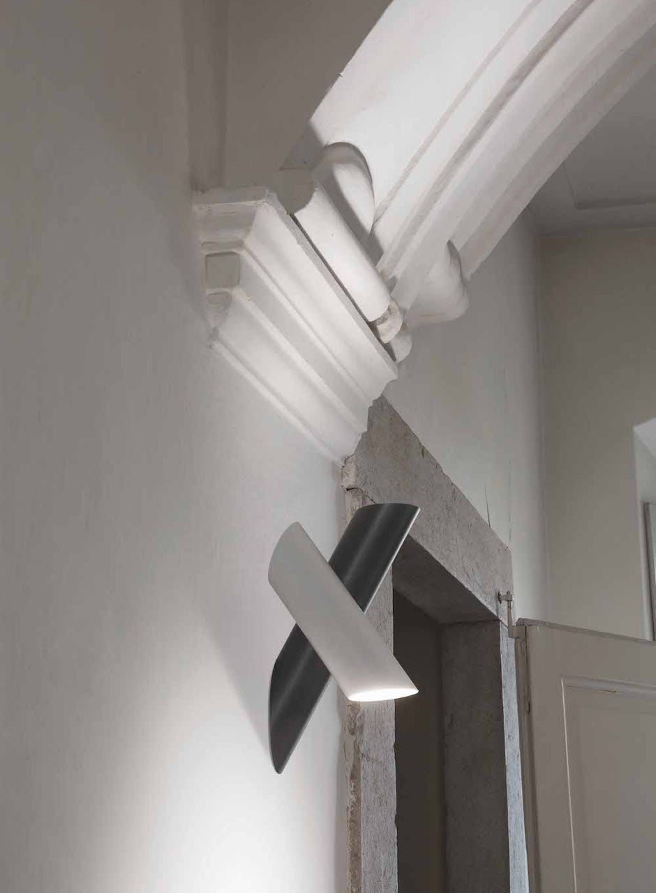 Perylis Moderne wandlamp met Minimalistische Tuben