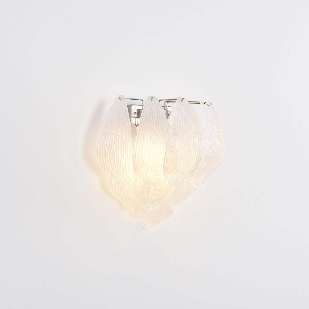 Lioriniella wandlamp Murano-glasbladeren met bloemblaadjes in cascaderende lagen met mat glas