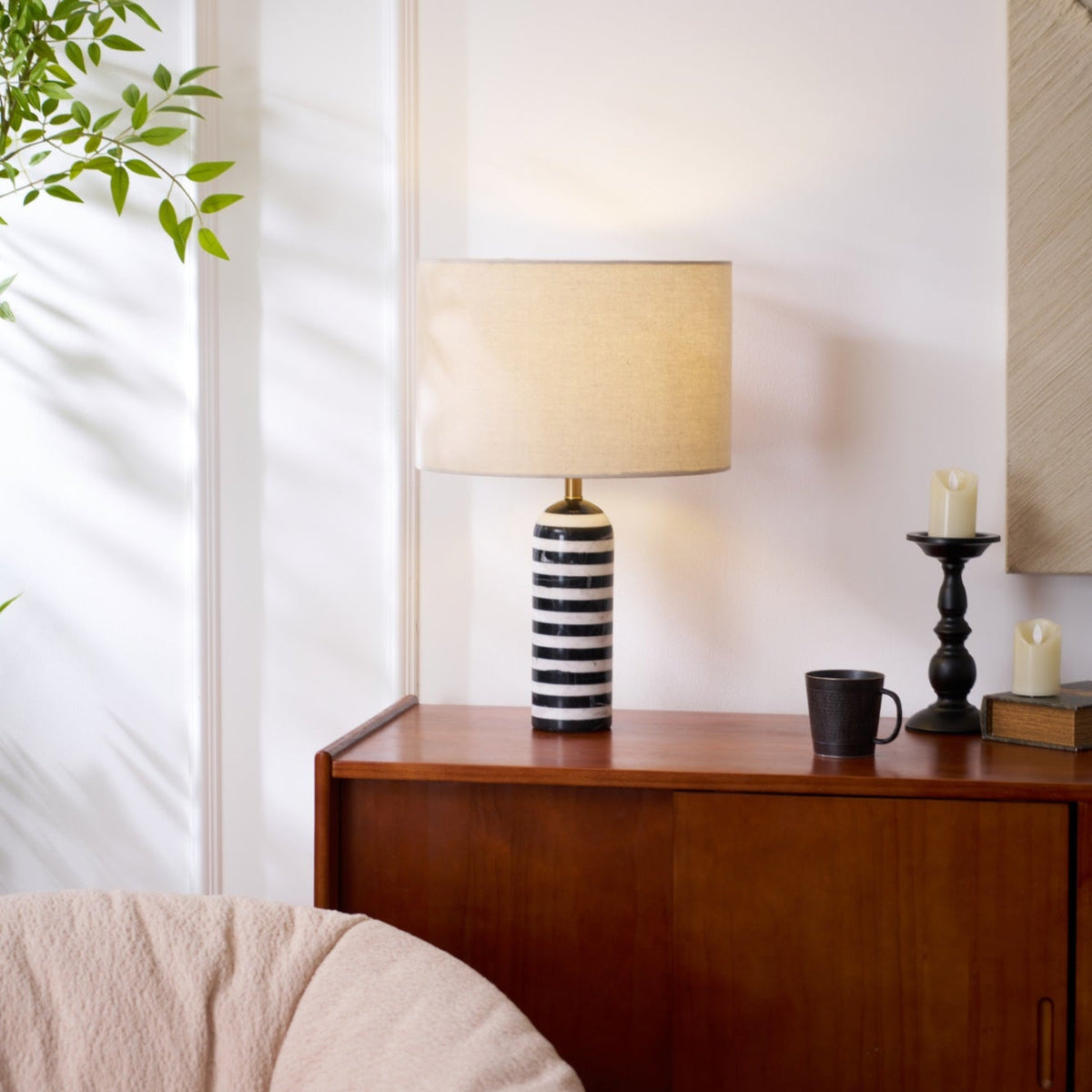 Avery moderne tafellamp