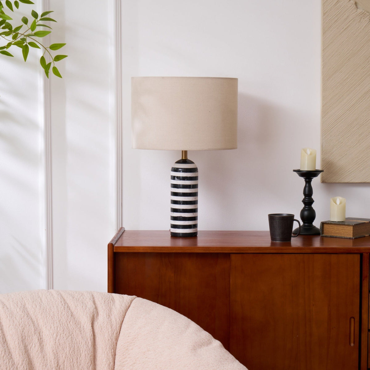 Avery moderne tafellamp