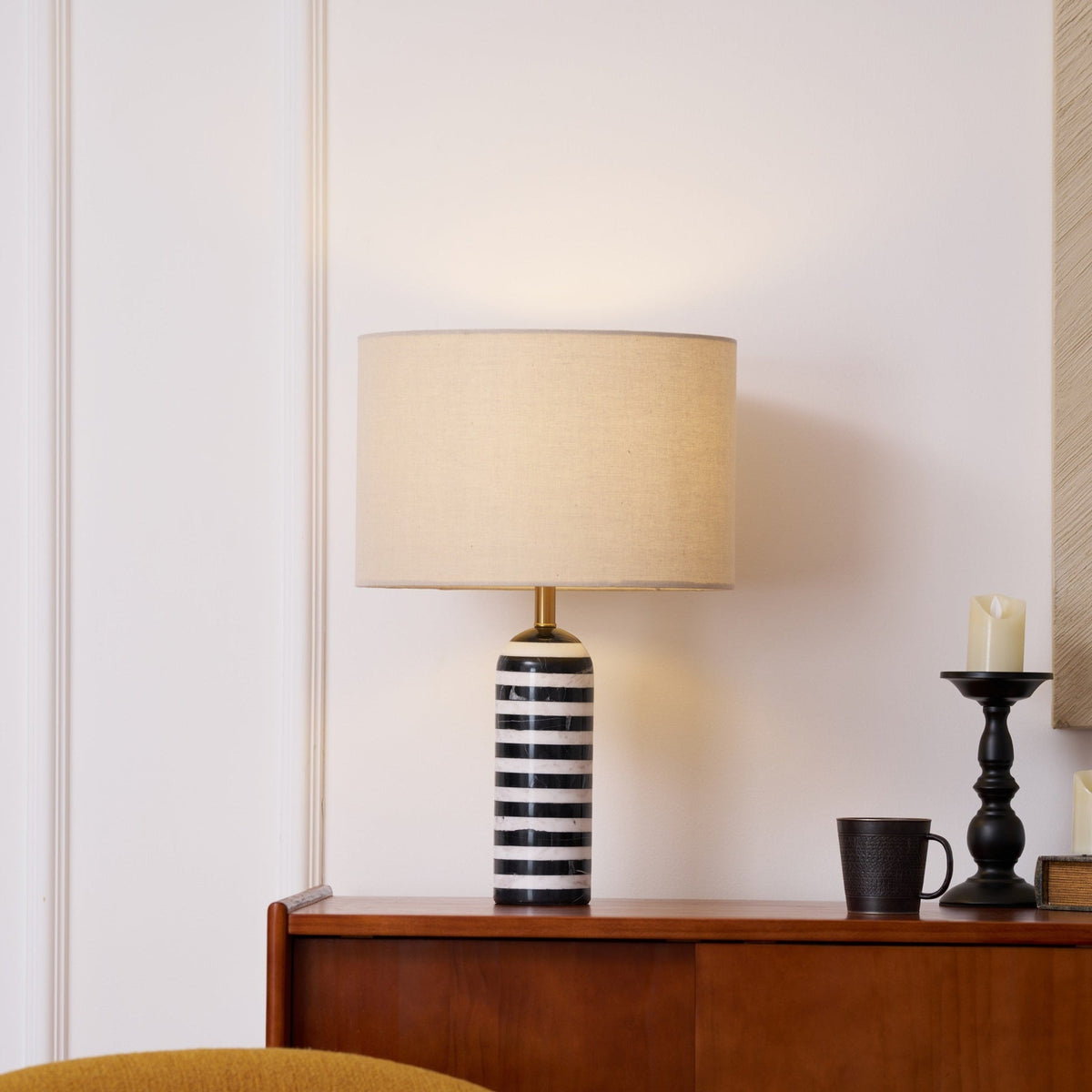 Avery moderne tafellamp