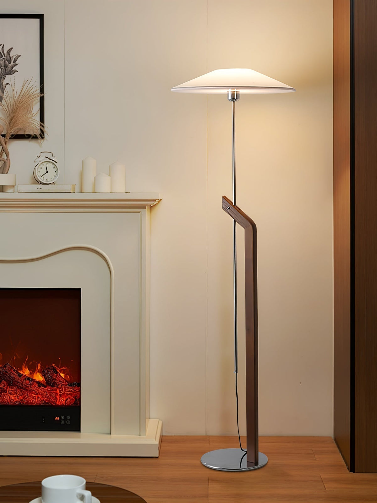 Lumorine Moderne vloerlamp met parapluhoofd in walnootkleur