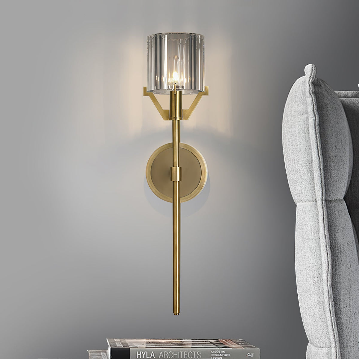 Lostor luxe wandlamp met afwerking en transparante kap