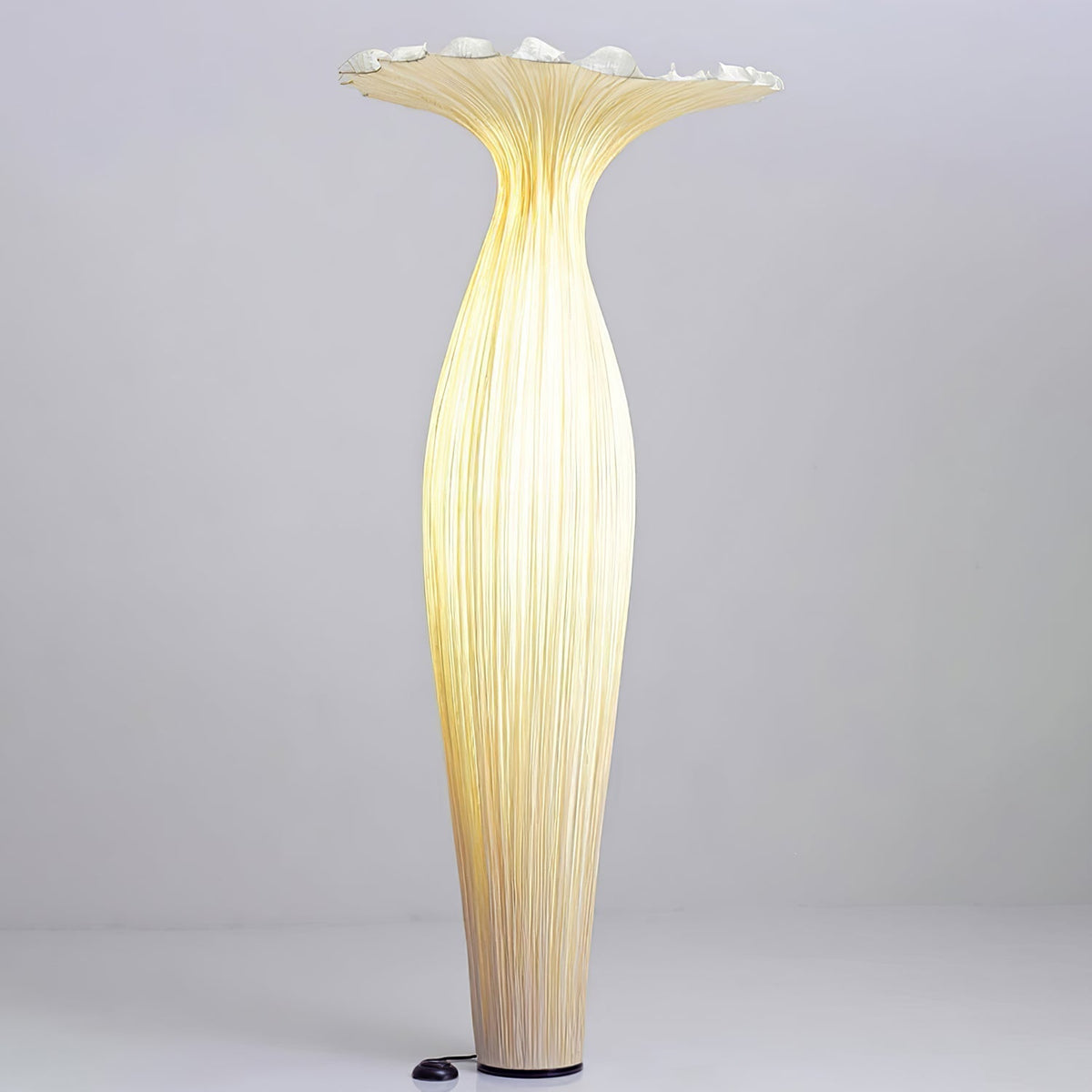Zarinir vloerlamp van organisch stof