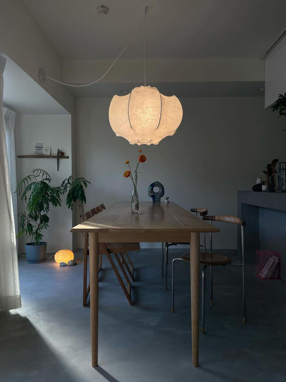 Lotus Minimalistische hanglamp van zijde