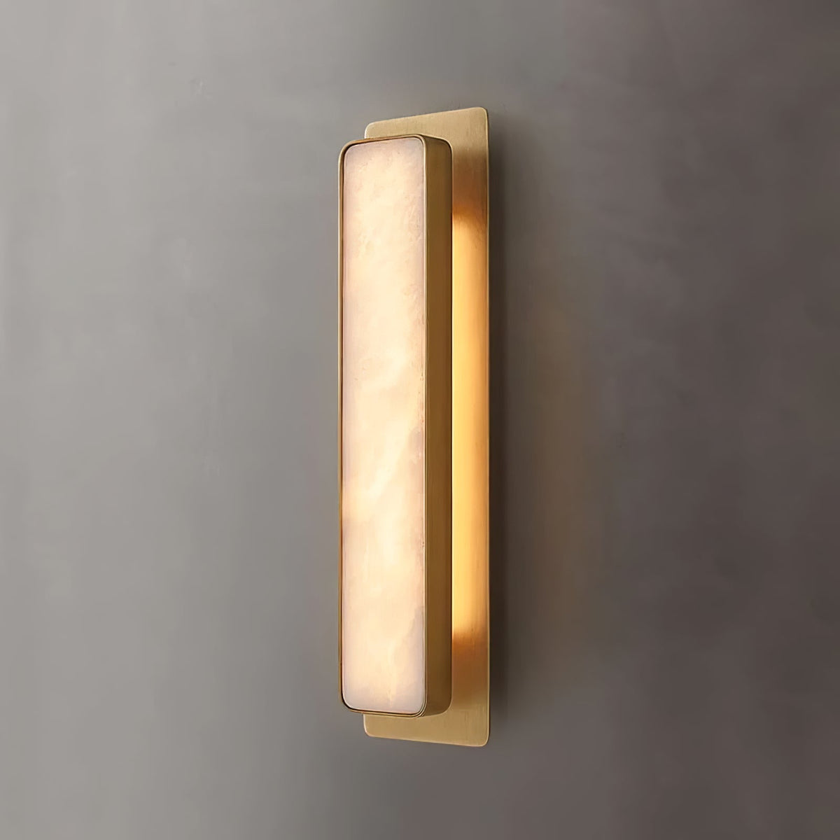Karix Linear albasten wandlamp met goudkleurige afwerking